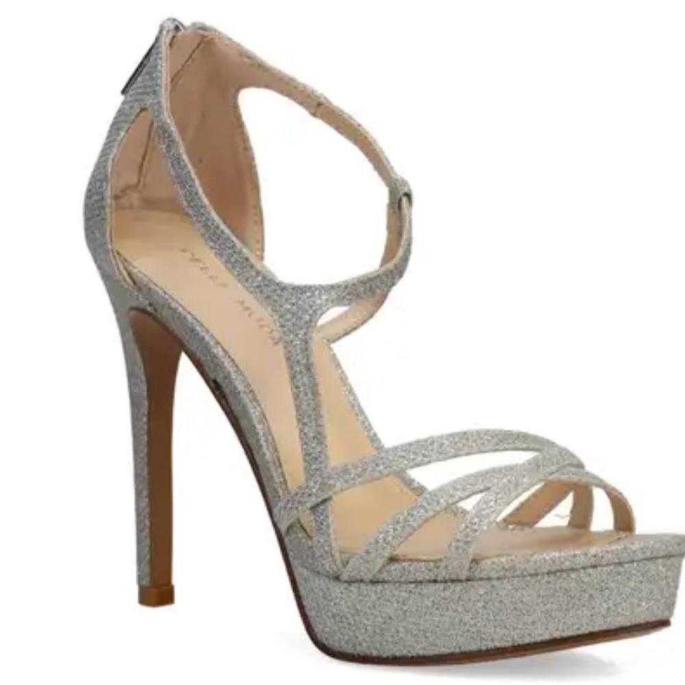 PELLE MODA ONEDA-TX SILVER METALLIC TEXTILE HEEL, SIZE 8 NEW IN BOX
